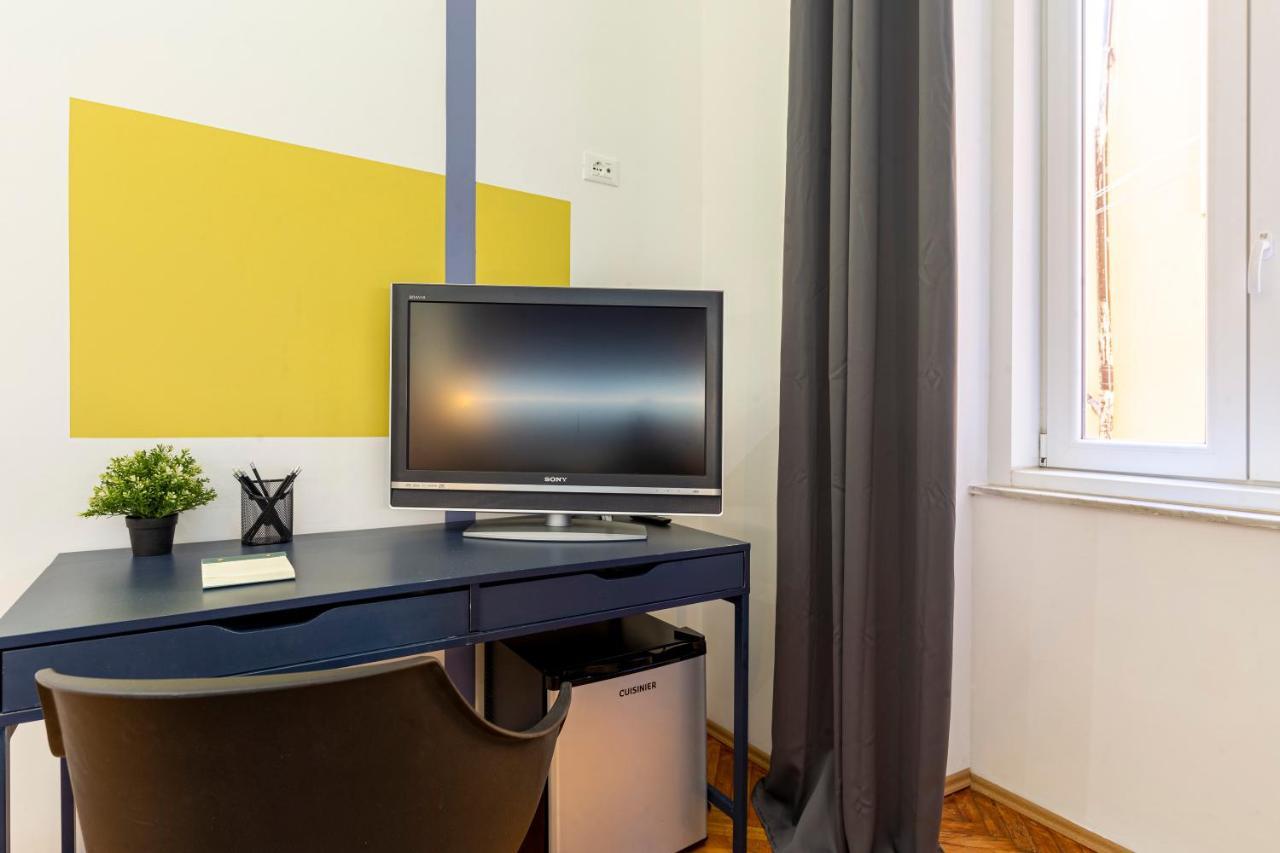 Lovely Guest-Room With Private Bathroom Trieste Exterior foto
